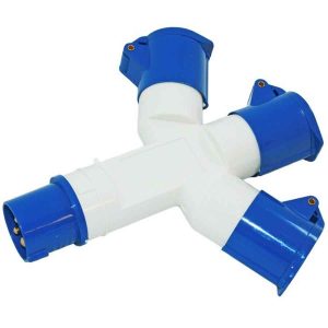 Enchufe triple P17